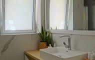 assets/images/properties/for-sale/old-katamon/Kaf-Tet November 26 Garden/kt_november_ 26 - First bathroom-min.JPG